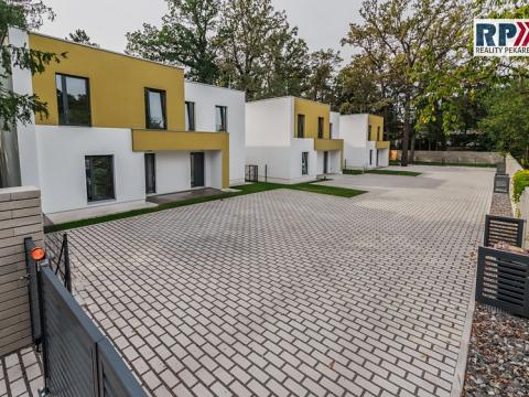 Prodej bytu 5+kk, Praha - Klánovice, U trativodu, 152 m2