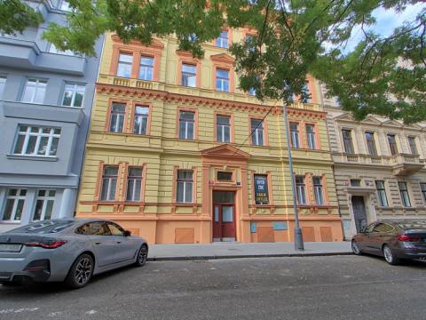 Prodej bytu 4+kk, Praha - Karlín, Pernerova, 107 m2