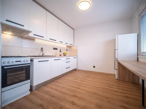 Pronájem bytu 4+kk, České Budějovice - České Budějovice 5, E. Beneše, 71 m2