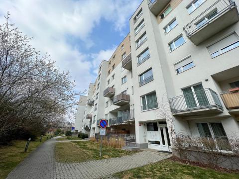 Pronájem bytu 1+kk, Praha - Hlubočepy, Silurská, 42 m2