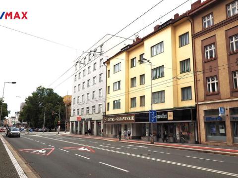 Pronájem obchodního prostoru, Hradec Králové, Gočárova třída, 120 m2