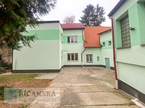 Pronájem ordinace, Říčany, Petra Fastra, 54 m2