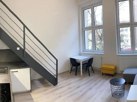 Pronájem bytu 2+kk, Praha - Vršovice, Kubánské náměstí, 39 m2