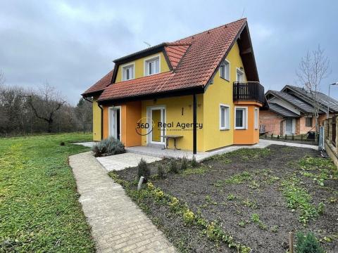 Pronájem rodinného domu, Jirny, Luční, 150 m2