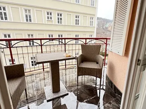 Prodej bytu 3+kk, Karlovy Vary, Zámecký vrch, 109 m2