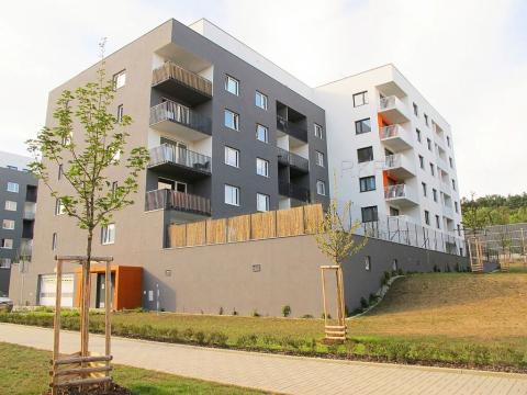 Pronájem bytu 1+kk, Praha - Vysočany, Strnadových, 31 m2