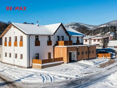 Prodej bytu 2+kk, Svoboda nad Úpou, Nádražní, 94 m2