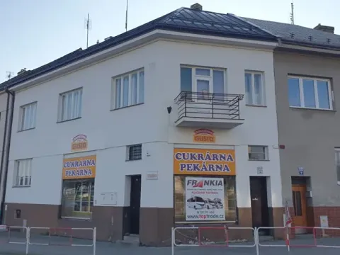 Pronájem obchodního prostoru, Kroměříž, Stoličkova, 77 m2