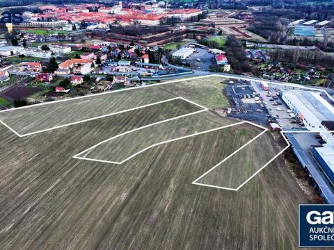 Prodej obchodního prostoru, Terezín, 4354 m2