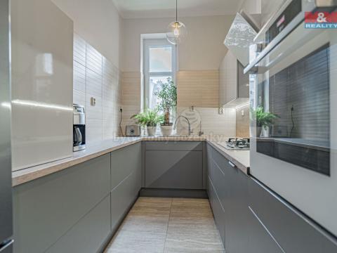 Prodej bytu 4+kk, Český Těšín, náměstí ČSA, 93 m2