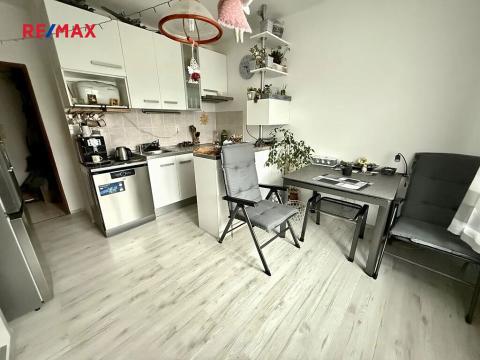 Prodej bytu 2+kk, Holýšov, Na Stráni, 38 m2