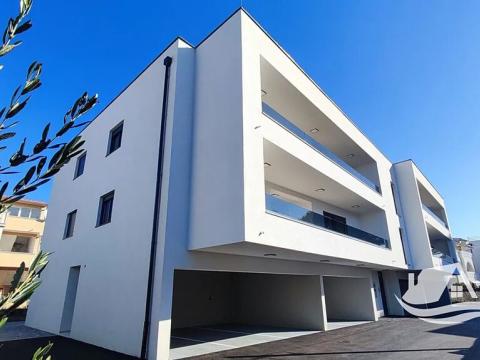 Prodej bytu 3+kk, Vodice, Chorvatsko, 95 m2