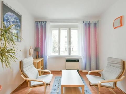 Pronájem bytu 2+kk, Praha - Vršovice, 28. pluku, 53 m2