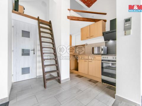 Pronájem bytu 1+kk, Zdice, Palackého náměstí, 26 m2