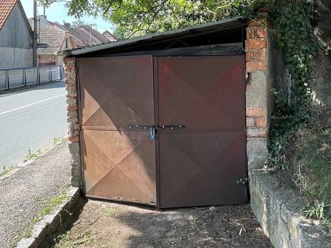 Prodej garáže, Týnec nad Labem, Bělohorská, 141 m2