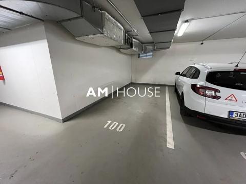 Pronájem garážového stání, Praha - Letňany, Chlebovická, 15 m2