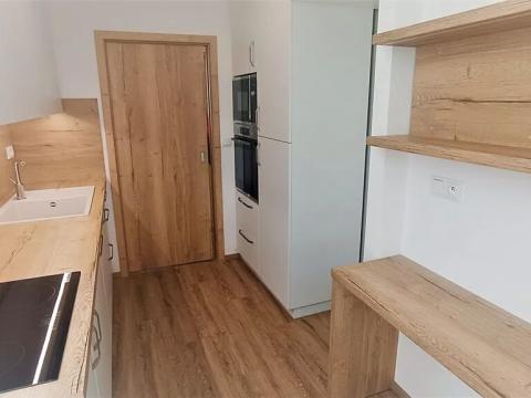Pronájem bytu 3+1, Náchod, Jugoslávská, 56 m2
