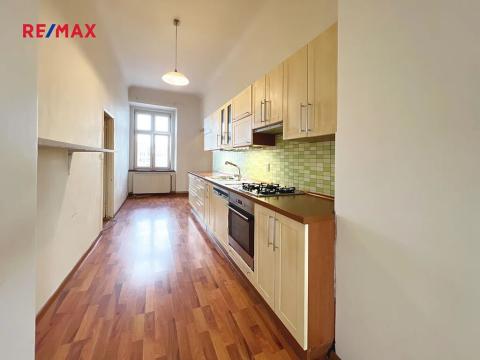 Pronájem bytu 3+1, Praha - Smíchov, Nádražní, 95 m2