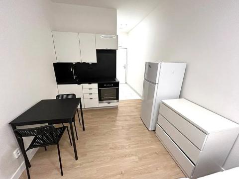 Pronájem bytu 1+kk, Praha - Hloubětín, Poděbradská, 26 m2