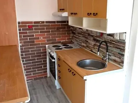 Pronájem bytu 2+kk, Most, Františka Malíka, 40 m2