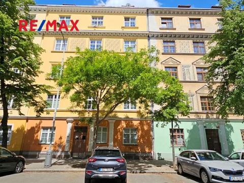 Pronájem bytu 2+kk, Praha - Holešovice, U průhonu, 49 m2