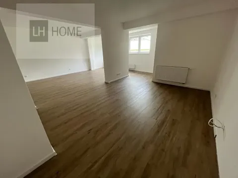 Prodej obchodního prostoru, Karlovy Vary, 72 m2