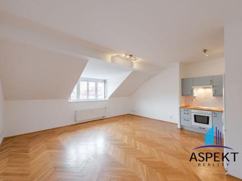 Pronájem bytu 2+kk, Praha - Vinohrady, Londýnská, 57 m2