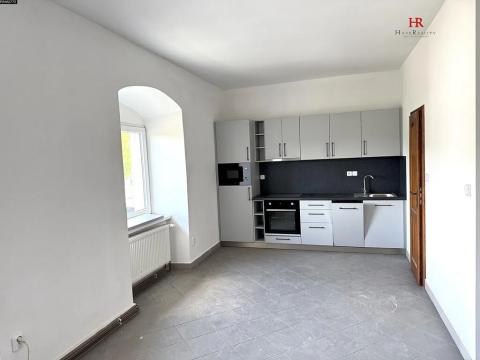 Pronájem bytu 1+kk, Načeradec, Na Podolí, 40 m2