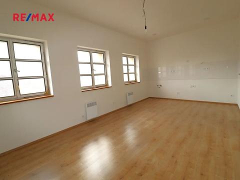 Pronájem bytu 2+kk, Praha - Zličín, Hrozenkovská, 50 m2