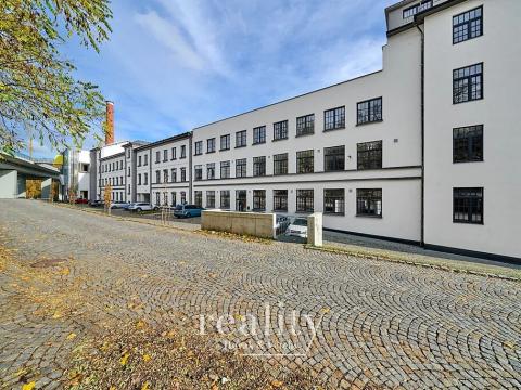 Pronájem bytu 1+kk, Jihlava, Křižíkova, 58 m2