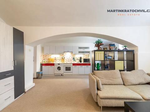 Prodej bytu 1+kk, Praha - Karlín, Březinova, 50 m2