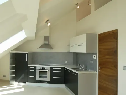 Pronájem bytu 2+kk, Praha - Vršovice, Ruská, 59 m2