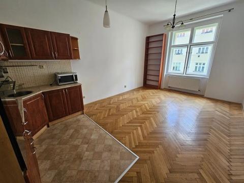 Pronájem bytu 2+kk, Praha - Žižkov, Čajkovského, 58 m2