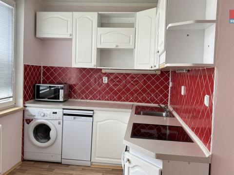 Pronájem bytu 3+1, Třebíč - Borovina, Okružní, 74 m2