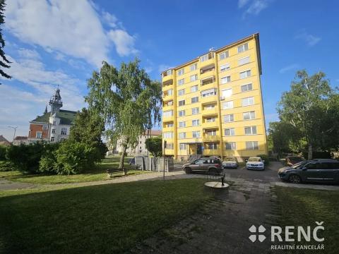 Prodej bytu 3+1, Hodonín, nám. Osvobození, 69 m2