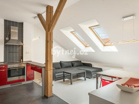 Pronájem bytu 3+kk, Praha - Žižkov, Kubelíkova, 75 m2