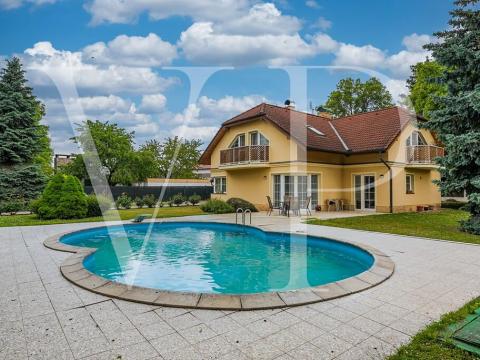 Prodej rodinného domu, Nymburk, 350 m2