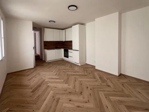 Prodej bytu 3+kk, Praha - Nové Město, Klimentská, 63 m2