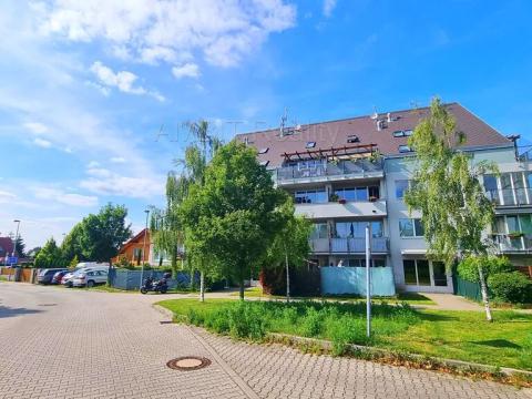 Pronájem bytu 2+1, Praha - Kbely, Pod Nouzovem, 59 m2