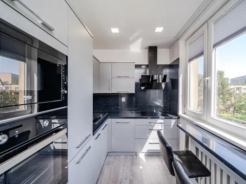 Prodej bytu 3+1, Karviná, Bratr. Veverkových, 74 m2