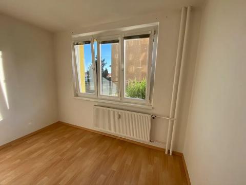 Pronájem bytu 1+1, Žatec, Lípová, 39 m2