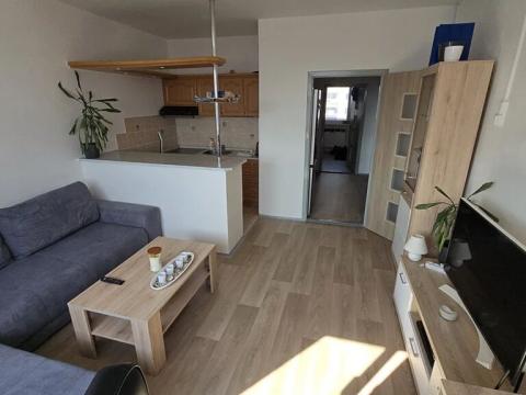 Pronájem bytu 2+kk, Česká Lípa, Jihlavská, 42 m2