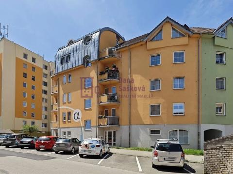 Pronájem bytu 2+1, Jindřichův Hradec, Kosmonautů, 57 m2