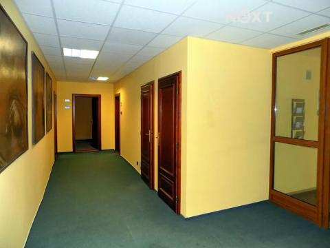 Pronájem kanceláře, Česká Lípa, náměstí T. G. Masaryka, 87 m2