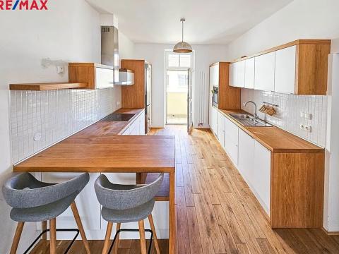 Pronájem bytu 3+kk, Praha - Žižkov, Vlkova, 146 m2