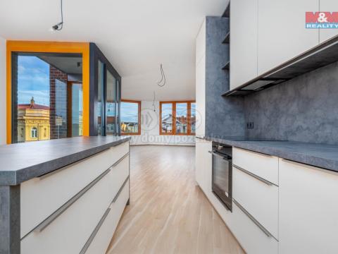 Pronájem bytu 3+kk, Praha - Smíchov, Nádražní, 101 m2