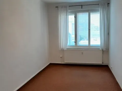 Pronájem kanceláře, Praha - Vršovice, Petrohradská, 20 m2