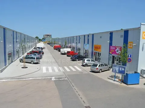Pronájem skladu, Praha - Malešice, Tiskařská, 126 m2