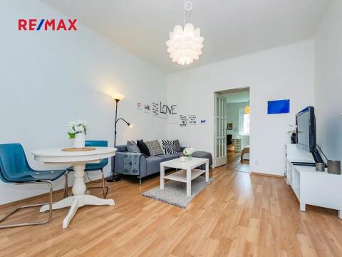 Pronájem bytu 2+1, Praha - Podolí, Nedvědovo náměstí, 54 m2