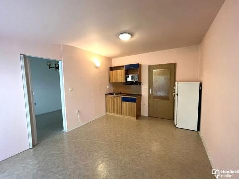 Pronájem bytu 2+kk, Olomouc, Schweitzerova, 40 m2